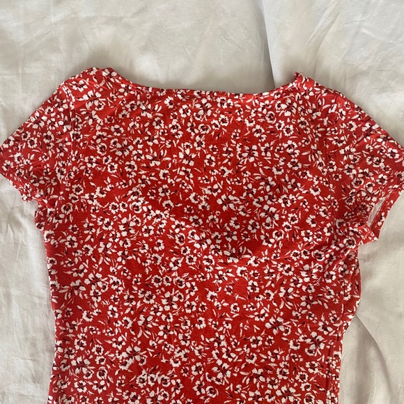 Red floral crop top - Picture 3 of 3